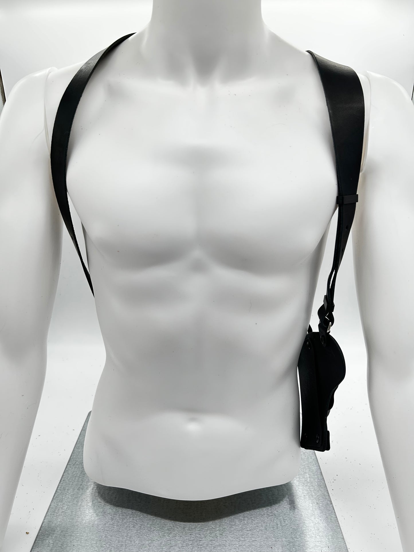 The Hornet Shoulder Holster Rig