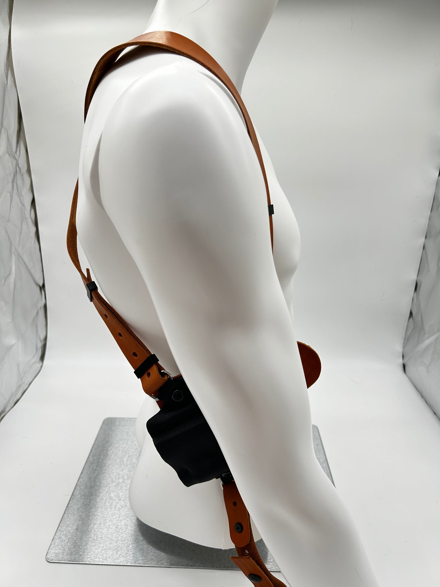 The Flanker NoMag Shoulder Holster
