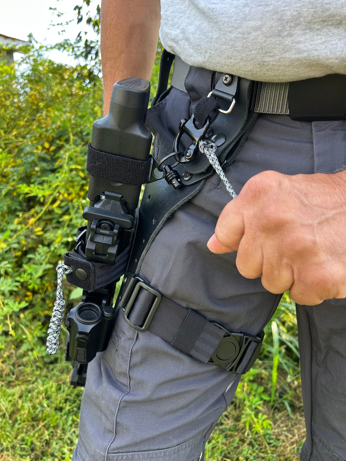 The Tango-Hawk PDW Thigh Holster Rig